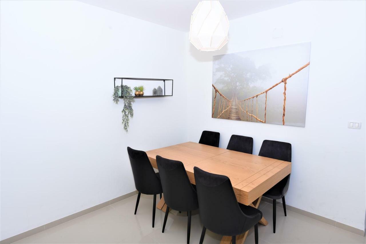 Aristone Luxury Apartment Tiberias Ngoại thất bức ảnh