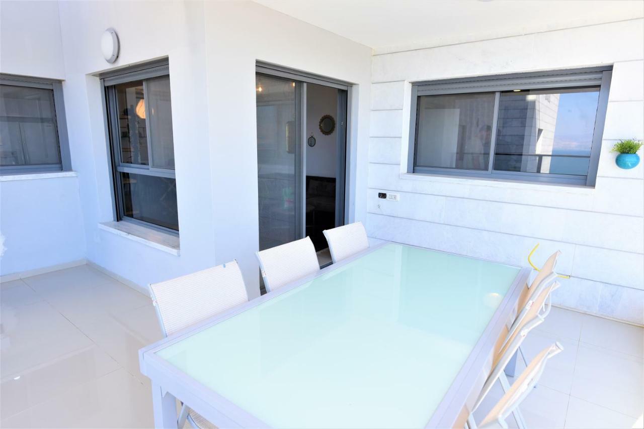 Aristone Luxury Apartment Tiberias Ngoại thất bức ảnh