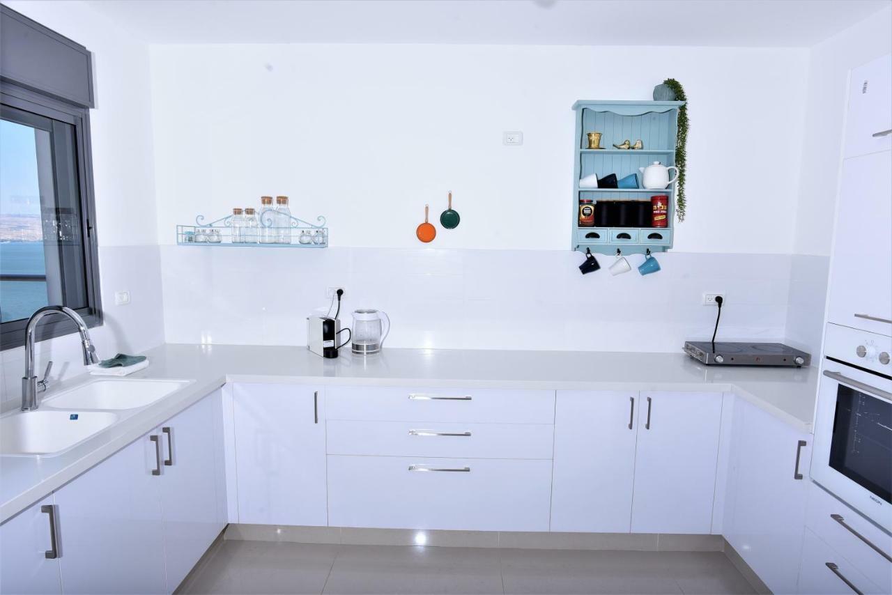 Aristone Luxury Apartment Tiberias Ngoại thất bức ảnh